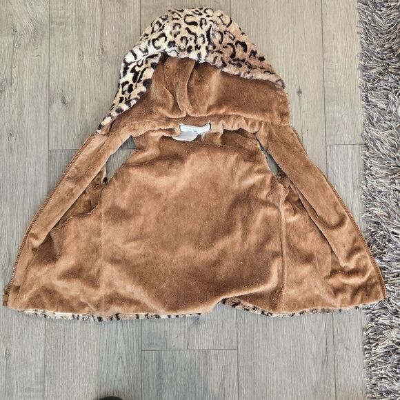 Girls American Widgeon leopard print hooded vest - Picture 4 of 4